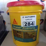 LOTE 284 - 01 BALDE DE SIKANOL ALVENARIA, ADITIVO PLASTIFICANTE PARA ARGAMASSA DE ASSENTAMENTO E REBOCO. (NO ESTADO) ATENÇÃO! FAZER A VISITAÇÃO ANTES DE ARREMATAR, NÃO SABEMOS SE FUNCIONA. LEILÃO NÃO TEM GARANTIA E NEM DEVOLUÇÃO, SUJEITO A POSSÍVEIS AVARIAS VISÍVEIS/OCULTAS E/OU AUSÊNCIA DE COMPONENTES.