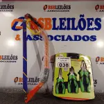 LOTE 038 - 01 KIT DE ALICATES E 01 ARCO DE SERRA 20”. (NO ESTADO) ATENÇÃO! FAZER A VISITAÇÃO ANTES DE ARREMATAR, NÃO SABEMOS SE FUNCIONA. LEILÃO NÃO TEM GARANTIA E NEM DEVOLUÇÃO, SUJEITO A POSSÍVEIS AVARIAS VISÍVEIS/OCULTAS E/OU AUSÊNCIA DE COMPONENTES.
