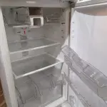 LOTE 243 - 01 GELADEIRA FROST FREE MARCA BRASTEMP 220V. (NO ESTADO) ATENÇÃO! FAZER A VISITAÇÃO ANTES DE ARREMATAR, NÃO SABEMOS SE FUNCIONA. LEILÃO NÃO TEM GARANTIA E NEM DEVOLUÇÃO, SUJEITO A POSSÍVEIS AVARIAS VISÍVEIS/OCULTAS E/OU AUSÊNCIA DE COMPONENTES.