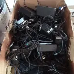LOTE 094 - 01 LOTE COM VÁRIAS FONTES MARCAS E MODELOS DIVERSOS. (NO ESTADO) ATENÇÃO! FAZER A VISITAÇÃO ANTES DE ARREMATAR, NÃO SABEMOS SE FUNCIONA. LEILÃO NÃO TEM GARANTIA E NEM DEVOLUÇÃO, SUJEITO A POSSÍVEIS AVARIAS VISÍVEIS/OCULTAS E/OU AUSÊNCIA DE COMPONENTES.