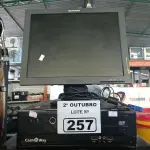 LOTE 257 - 03 CPUS, 01 MONITOR E 02 MOUSES MARCAS E MODELOS DIVERSOS. (NO ESTADO) ATENÇÃO! FAZER A VISITAÇÃO ANTES DE ARREMATAR, NÃO SABEMOS SE FUNCIONA. LEILÃO NÃO TEM GARANTIA E NEM DEVOLUÇÃO, SUJEITO A POSSÍVEIS AVARIAS VISÍVEIS/OCULTAS E/OU AUSÊNCIA DE COMPONENTES.
