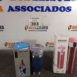 LOTE 393 - 01 KIT COPO + GARRAFA TÉRMICOS. (NO ESTADO) ATENÇÃO! FAZER A VISITAÇÃO ANTES DE ARREMATAR, NÃO SABEMOS SE FUNCIONA. LEILÃO NÃO TEM GARANTIA E NEM DEVOLUÇÃO, SUJEITO A POSSÍVEIS AVARIAS VISÍVEIS/OCULTAS E/OU AUSÊNCIA DE COMPONENTES.