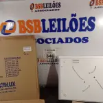 LOTE 346 - 04 PLAFONS DE SOBREPOR 40X30. (NO ESTADO) ATENÇÃO! FAZER A VISITAÇÃO ANTES DE ARREMATAR, NÃO SABEMOS SE FUNCIONA. LEILÃO NÃO TEM GARANTIA E NEM DEVOLUÇÃO, SUJEITO A POSSÍVEIS AVARIAS VISÍVEIS/OCULTAS E/OU AUSÊNCIA DE COMPONENTES.
