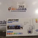 LOTE 392 - 01 CÂMERA FULL COLOR. (NO ESTADO) ATENÇÃO! FAZER A VISITAÇÃO ANTES DE ARREMATAR, NÃO SABEMOS SE FUNCIONA. LEILÃO NÃO TEM GARANTIA E NEM DEVOLUÇÃO, SUJEITO A POSSÍVEIS AVARIAS VISÍVEIS/OCULTAS E/OU AUSÊNCIA DE COMPONENTES.