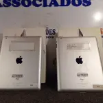 LOTE 434 - 02 IPAD 16GB COM AVARIAS. (NO ESTADO) ATENÇÃO! FAZER A VISITAÇÃO ANTES DE ARREMATAR, NÃO SABEMOS SE FUNCIONA. LEILÃO NÃO TEM GARANTIA E NEM DEVOLUÇÃO, SUJEITO A POSSÍVEIS AVARIAS VISÍVEIS/OCULTAS E/OU AUSÊNCIA DE COMPONENTES.