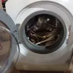 LOTE 492 - 01 LAVA SECA MARCA ELECTROLUX CAPACIDADE 10.5KG. (NO ESTADO) ATENÇÃO! FAZER A VISITAÇÃO ANTES DE ARREMATAR, NÃO SABEMOS SE FUNCIONA. LEILÃO NÃO TEM GARANTIA E NEM DEVOLUÇÃO, SUJEITO A POSSÍVEIS AVARIAS VISÍVEIS/OCULTAS E/OU AUSÊNCIA DE COMPONENTES.