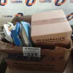 LOTE 325 - 01 LOTE COM VÁRIAS LÂMPADAS REDONDAS FLUORESCENTES E REATORES MARCAS E MODELOS DIVERSOS. (NO ESTADO) ATENÇÃO! FAZER A VISITAÇÃO ANTES DE ARREMATAR, NÃO SABEMOS SE FUNCIONA. LEILÃO NÃO TEM GARANTIA E NEM DEVOLUÇÃO, SUJEITO A POSSÍVEIS AVARIAS VISÍVEIS/OCULTAS E/OU AUSÊNCIA DE COMPONENTES.
