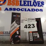 LOTE 423 - 01 KIT COPO + GARRAFA TÉRMICOS. (NO ESTADO) ATENÇÃO! FAZER A VISITAÇÃO ANTES DE ARREMATAR, NÃO SABEMOS SE FUNCIONA. LEILÃO NÃO TEM GARANTIA E NEM DEVOLUÇÃO, SUJEITO A POSSÍVEIS AVARIAS VISÍVEIS/OCULTAS E/OU AUSÊNCIA DE COMPONENTES.