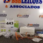 LOTE 443 - 01 NEBULIZADOR ULTRASSÓNICO ULTRANEB DESK2. (NO ESTADO) ATENÇÃO! FAZER A VISITAÇÃO ANTES DE ARREMATAR, NÃO SABEMOS SE FUNCIONA. LEILÃO NÃO TEM GARANTIA E NEM DEVOLUÇÃO, SUJEITO A POSSÍVEIS AVARIAS VISÍVEIS/OCULTAS E/OU AUSÊNCIA DE COMPONENTES.
