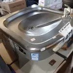 LOTE 478 - 01 BEBEDOURO DE COLUNA EM INOX MARCA IBBL. (NO ESTADO) ATENÇÃO! FAZER A VISITAÇÃO ANTES DE ARREMATAR, NÃO SABEMOS SE FUNCIONA. LEILÃO NÃO TEM GARANTIA E NEM DEVOLUÇÃO, SUJEITO A POSSÍVEIS AVARIAS VISÍVEIS/OCULTAS E/OU AUSÊNCIA DE COMPONENTES.