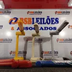 LOTE 307 - 05 LUMINÁRIAS DE MESA PELICANO CORES DIVERSAS. (NO ESTADO) ATENÇÃO! FAZER A VISITAÇÃO ANTES DE ARREMATAR, NÃO SABEMOS SE FUNCIONA. LEILÃO NÃO TEM GARANTIA E NEM DEVOLUÇÃO, SUJEITO A POSSÍVEIS AVARIAS VISÍVEIS/OCULTAS E/OU AUSÊNCIA DE COMPONENTES.