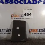 LOTE 454 - 01 TABLET SAMSUNG. (NO ESTADO) ATENÇÃO! FAZER A VISITAÇÃO ANTES DE ARREMATAR, NÃO SABEMOS SE FUNCIONA. LEILÃO NÃO TEM GARANTIA E NEM DEVOLUÇÃO, SUJEITO A POSSÍVEIS AVARIAS VISÍVEIS/OCULTAS E/OU AUSÊNCIA DE COMPONENTES.