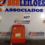 LOTE 427 - 01 TABLET SAMSUNG. (NO ESTADO) ATENÇÃO! FAZER A VISITAÇÃO ANTES DE ARREMATAR, NÃO SABEMOS SE FUNCIONA. LEILÃO NÃO TEM GARANTIA E NEM DEVOLUÇÃO, SUJEITO A POSSÍVEIS AVARIAS VISÍVEIS/OCULTAS E/OU AUSÊNCIA DE COMPONENTES.