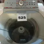 LOTE 525 - 01 LAVADORA DE ROUPAS MARCA BRASTEMP CAPACIDADE 11KG 220V. (NO ESTADO) ATENÇÃO! FAZER A VISITAÇÃO ANTES DE ARREMATAR, NÃO SABEMOS SE FUNCIONA. LEILÃO NÃO TEM GARANTIA E NEM DEVOLUÇÃO, SUJEITO A POSSÍVEIS AVARIAS VISÍVEIS/OCULTAS E/OU AUSÊNCIA DE COMPONENTES.
