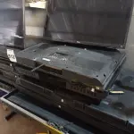 LOTE 512 - 01 LOTE COM VÁRIAS TV’S MARCAS E MODELOS DIVERSOS PARA RETIRADA DE PEÇAS. (NO ESTADO) ATENÇÃO! FAZER A VISITAÇÃO ANTES DE ARREMATAR, NÃO SABEMOS SE FUNCIONA. LEILÃO NÃO TEM GARANTIA E NEM DEVOLUÇÃO, SUJEITO A POSSÍVEIS AVARIAS VISÍVEIS/OCULTAS E/OU AUSÊNCIA DE COMPONENTES.