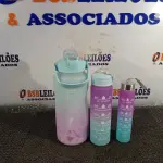 LOTE 397 - 01 KIT GARRAFA MOTIVACIONAL COM 03 PEÇAS. (NO ESTADO) ATENÇÃO! FAZER A VISITAÇÃO ANTES DE ARREMATAR, NÃO SABEMOS SE FUNCIONA. LEILÃO NÃO TEM GARANTIA E NEM DEVOLUÇÃO, SUJEITO A POSSÍVEIS AVARIAS VISÍVEIS/OCULTAS E/OU AUSÊNCIA DE COMPONENTES.