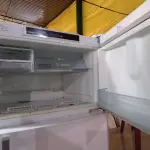 LOTE 459 - 01 GELADEIRA FROST FREE MARCA BOSCH 220V. (NO ESTADO) ATENÇÃO! FAZER A VISITAÇÃO ANTES DE ARREMATAR, NÃO SABEMOS SE FUNCIONA. LEILÃO NÃO TEM GARANTIA E NEM DEVOLUÇÃO, SUJEITO A POSSÍVEIS AVARIAS VISÍVEIS/OCULTAS E/OU AUSÊNCIA DE COMPONENTES.
