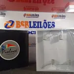 LOTE 343 - 02 PLAFONS DE SOBREPOR 40X40. (NO ESTADO) ATENÇÃO! FAZER A VISITAÇÃO ANTES DE ARREMATAR, NÃO SABEMOS SE FUNCIONA. LEILÃO NÃO TEM GARANTIA E NEM DEVOLUÇÃO, SUJEITO A POSSÍVEIS AVARIAS VISÍVEIS/OCULTAS E/OU AUSÊNCIA DE COMPONENTES.