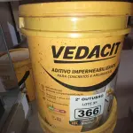 LOTE 366 - 01 BALDE DE VEDACIT, ADITIVO IMPERMEABILIZANTE PARA CONCRETOS E ARGAMASSAS 18L. (NO ESTADO) ATENÇÃO! FAZER A VISITAÇÃO ANTES DE ARREMATAR, NÃO SABEMOS SE FUNCIONA. LEILÃO NÃO TEM GARANTIA E NEM DEVOLUÇÃO, SUJEITO A POSSÍVEIS AVARIAS VISÍVEIS/OCULTAS E/OU AUSÊNCIA DE COMPONENTES.