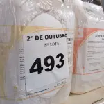 LOTE 493 - 20 LITROS DE SABONETE DE ESPUMA ANTISSÉPTICO. (NO ESTADO) ATENÇÃO! FAZER A VISITAÇÃO ANTES DE ARREMATAR, NÃO SABEMOS SE FUNCIONA. LEILÃO NÃO TEM GARANTIA E NEM DEVOLUÇÃO, SUJEITO A POSSÍVEIS AVARIAS VISÍVEIS/OCULTAS E/OU AUSÊNCIA DE COMPONENTES.