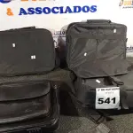 LOTE 541 - 04 PASTAS PARA NOTEBOOK. (NO ESTADO) ATENÇÃO! FAZER A VISITAÇÃO ANTES DE ARREMATAR, NÃO SABEMOS SE FUNCIONA. LEILÃO NÃO TEM GARANTIA E NEM DEVOLUÇÃO, SUJEITO A POSSÍVEIS AVARIAS VISÍVEIS/OCULTAS E/OU AUSÊNCIA DE COMPONENTES.