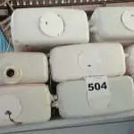 LOTE 504 - 08 CAIXAS DE DESCARGA MARCAS E MODELOS DIVERSOS COM AVARIAS. (NO ESTADO) ATENÇÃO! FAZER A VISITAÇÃO ANTES DE ARREMATAR, NÃO SABEMOS SE FUNCIONA. LEILÃO NÃO TEM GARANTIA E NEM DEVOLUÇÃO, SUJEITO A POSSÍVEIS AVARIAS VISÍVEIS/OCULTAS E/OU AUSÊNCIA DE COMPONENTES.
