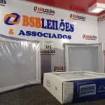 LOTE 305 - 04 LUMINÁRIAS DE EMBUTIR MARCA EDIBRAZ. (NO ESTADO) ATENÇÃO! FAZER A VISITAÇÃO ANTES DE ARREMATAR, NÃO SABEMOS SE FUNCIONA. LEILÃO NÃO TEM GARANTIA E NEM DEVOLUÇÃO, SUJEITO A POSSÍVEIS AVARIAS VISÍVEIS/OCULTAS E/OU AUSÊNCIA DE COMPONENTES.
