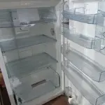 LOTE 459 - 01 GELADEIRA FROST FREE MARCA BOSCH 220V. (NO ESTADO) ATENÇÃO! FAZER A VISITAÇÃO ANTES DE ARREMATAR, NÃO SABEMOS SE FUNCIONA. LEILÃO NÃO TEM GARANTIA E NEM DEVOLUÇÃO, SUJEITO A POSSÍVEIS AVARIAS VISÍVEIS/OCULTAS E/OU AUSÊNCIA DE COMPONENTES.