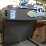 LOTE 478 - 01 BEBEDOURO DE COLUNA EM INOX MARCA IBBL. (NO ESTADO) ATENÇÃO! FAZER A VISITAÇÃO ANTES DE ARREMATAR, NÃO SABEMOS SE FUNCIONA. LEILÃO NÃO TEM GARANTIA E NEM DEVOLUÇÃO, SUJEITO A POSSÍVEIS AVARIAS VISÍVEIS/OCULTAS E/OU AUSÊNCIA DE COMPONENTES.