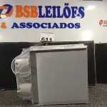 LOTE 611 - 04 LUMINÁRIAS DE EMBUTIR 20X20 5380 PIULUCECE. (NO ESTADO) ATENÇÃO! FAZER A VISITAÇÃO ANTES DE ARREMATAR, NÃO SABEMOS SE FUNCIONA. LEILÃO NÃO TEM GARANTIA E NEM DEVOLUÇÃO, SUJEITO A POSSÍVEIS AVARIAS VISÍVEIS/OCULTAS E/OU AUSÊNCIA DE COMPONENTES.