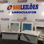 LOTE 309 - 09 LUMINÁRIAS MARCAS E MODELOS DIVERSOS. (NO ESTADO) ATENÇÃO! FAZER A VISITAÇÃO ANTES DE ARREMATAR, NÃO SABEMOS SE FUNCIONA. LEILÃO NÃO TEM GARANTIA E NEM DEVOLUÇÃO, SUJEITO A POSSÍVEIS AVARIAS VISÍVEIS/OCULTAS E/OU AUSÊNCIA DE COMPONENTES.