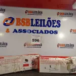 LOTE 596 - 02 SUPORTES PARA MICRO-ONDAS OU FORNO ELÉTRICO. (NO ESTADO) ATENÇÃO! FAZER A VISITAÇÃO ANTES DE ARREMATAR, NÃO SABEMOS SE FUNCIONA. LEILÃO NÃO TEM GARANTIA E NEM DEVOLUÇÃO, SUJEITO A POSSÍVEIS AVARIAS VISÍVEIS/OCULTAS E/OU AUSÊNCIA DE COMPONENTES.