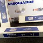 LOTE 350 - 03 LUMINÁRIAS DE EMBUTIR MARCAS EDIBRAZ. (NO ESTADO) ATENÇÃO! FAZER A VISITAÇÃO ANTES DE ARREMATAR, NÃO SABEMOS SE FUNCIONA. LEILÃO NÃO TEM GARANTIA E NEM DEVOLUÇÃO, SUJEITO A POSSÍVEIS AVARIAS VISÍVEIS/OCULTAS E/OU AUSÊNCIA DE COMPONENTES.