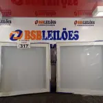 LOTE 317 - 02 LUMINÁRIAS DE EMBUTIR MARCAS EDIBRAZ. (NO ESTADO) ATENÇÃO! FAZER A VISITAÇÃO ANTES DE ARREMATAR, NÃO SABEMOS SE FUNCIONA. LEILÃO NÃO TEM GARANTIA E NEM DEVOLUÇÃO, SUJEITO A POSSÍVEIS AVARIAS VISÍVEIS/OCULTAS E/OU AUSÊNCIA DE COMPONENTES.