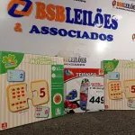 LOTE 449 - 01 BONECO TEIMOSO E 02 JOGOS DESCOBRINDO A MATEMÁTICA. (NO ESTADO) ATENÇÃO! FAZER A VISITAÇÃO ANTES DE ARREMATAR, NÃO SABEMOS SE FUNCIONA. LEILÃO NÃO TEM GARANTIA E NEM DEVOLUÇÃO, SUJEITO A POSSÍVEIS AVARIAS VISÍVEIS/OCULTAS E/OU AUSÊNCIA DE COMPONENTES.