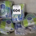 LOTE 604 - 10 PACOTES DE LUVAS DE LÁTEX TAMANHO “P”. (NO ESTADO) ATENÇÃO! FAZER A VISITAÇÃO ANTES DE ARREMATAR, NÃO SABEMOS SE FUNCIONA. LEILÃO NÃO TEM GARANTIA E NEM DEVOLUÇÃO, SUJEITO A POSSÍVEIS AVARIAS VISÍVEIS/OCULTAS E/OU AUSÊNCIA DE COMPONENTES.