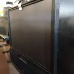 LOTE 540 - 01 TV PIONEER COM AVARIAS. (NO ESTADO) ATENÇÃO! FAZER A VISITAÇÃO ANTES DE ARREMATAR, NÃO SABEMOS SE FUNCIONA. LEILÃO NÃO TEM GARANTIA E NEM DEVOLUÇÃO, SUJEITO A POSSÍVEIS AVARIAS VISÍVEIS/OCULTAS E/OU AUSÊNCIA DE COMPONENTES.