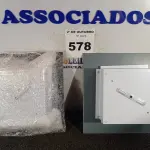 LOTE 578 - 02 LUMINÁRIAS DE EMBUTIR ESPELHADAS MARCAS EDIBRAZ. (NO ESTADO) ATENÇÃO! FAZER A VISITAÇÃO ANTES DE ARREMATAR, NÃO SABEMOS SE FUNCIONA. LEILÃO NÃO TEM GARANTIA E NEM DEVOLUÇÃO, SUJEITO A POSSÍVEIS AVARIAS VISÍVEIS/OCULTAS E/OU AUSÊNCIA DE COMPONENTES.