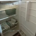 LOTE 520 - 01 GELADEIRA MARCA BRASTEMP 220V. (NO ESTADO) ATENÇÃO! FAZER A VISITAÇÃO ANTES DE ARREMATAR, NÃO SABEMOS SE FUNCIONA. LEILÃO NÃO TEM GARANTIA E NEM DEVOLUÇÃO, SUJEITO A POSSÍVEIS AVARIAS VISÍVEIS/OCULTAS E/OU AUSÊNCIA DE COMPONENTES.