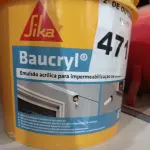 LOTE 471 - 01 BALDE DE SIKA BAUCRYL VEDA FRISO, EMULSÃO ACRÍLICA PARA IMPERMEABILIZAÇÃO DE JUNTAS E FRISOS EM FACHADAS 12KG. (NO ESTADO) ATENÇÃO! FAZER A VISITAÇÃO ANTES DE ARREMATAR, NÃO SABEMOS SE FUNCIONA. LEILÃO NÃO TEM GARANTIA E NEM DEVOLUÇÃO, SUJEITO A POSSÍVEIS AVARIAS VISÍVEIS/OCULTAS E/OU AUSÊNCIA DE COMPONENTES.