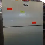 LOTE 520 - 01 GELADEIRA MARCA BRASTEMP 220V. (NO ESTADO) ATENÇÃO! FAZER A VISITAÇÃO ANTES DE ARREMATAR, NÃO SABEMOS SE FUNCIONA. LEILÃO NÃO TEM GARANTIA E NEM DEVOLUÇÃO, SUJEITO A POSSÍVEIS AVARIAS VISÍVEIS/OCULTAS E/OU AUSÊNCIA DE COMPONENTES.