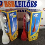 LOTE 521 - 02 PENDENTES DE VIDRO 1XE27. (NO ESTADO) ATENÇÃO! FAZER A VISITAÇÃO ANTES DE ARREMATAR, NÃO SABEMOS SE FUNCIONA. LEILÃO NÃO TEM GARANTIA E NEM DEVOLUÇÃO, SUJEITO A POSSÍVEIS AVARIAS VISÍVEIS/OCULTAS E/OU AUSÊNCIA DE COMPONENTES.