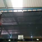 LOTE 292 - 01 TV LG 50” POL PARA RETIRADA DE PEÇAS. (NO ESTADO) ATENÇÃO! FAZER A VISITAÇÃO ANTES DE ARREMATAR, NÃO SABEMOS SE FUNCIONA. LEILÃO NÃO TEM GARANTIA E NEM DEVOLUÇÃO, SUJEITO A POSSÍVEIS AVARIAS VISÍVEIS/OCULTAS E/OU AUSÊNCIA DE COMPONENTES.