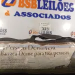 LOTE 323 - 01 BARRACA DE CAMPING MODELO IGLU PARA 03 PESSOAS. (NO ESTADO) ATENÇÃO! FAZER A VISITAÇÃO ANTES DE ARREMATAR, NÃO SABEMOS SE FUNCIONA. LEILÃO NÃO TEM GARANTIA E NEM DEVOLUÇÃO, SUJEITO A POSSÍVEIS AVARIAS VISÍVEIS/OCULTAS E/OU AUSÊNCIA DE COMPONENTES.