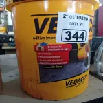 LOTE 344 - 01 BALDE DE VEDACIT, ADITIVO IMPERMEABILIZANTE PARA CONCRETOS E ARGAMASSAS 18L. (NO ESTADO) ATENÇÃO! FAZER A VISITAÇÃO ANTES DE ARREMATAR, NÃO SABEMOS SE FUNCIONA. LEILÃO NÃO TEM GARANTIA E NEM DEVOLUÇÃO, SUJEITO A POSSÍVEIS AVARIAS VISÍVEIS/OCULTAS E/OU AUSÊNCIA DE COMPONENTES.