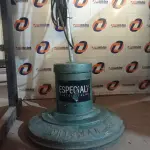LOTE 338 - 01 ENCERADEIRA INDUSTRIAL. (NO ESTADO) ATENÇÃO! FAZER A VISITAÇÃO ANTES DE ARREMATAR, NÃO SABEMOS SE FUNCIONA. LEILÃO NÃO TEM GARANTIA E NEM DEVOLUÇÃO, SUJEITO A POSSÍVEIS AVARIAS VISÍVEIS/OCULTAS E/OU AUSÊNCIA DE COMPONENTES.