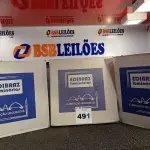 LOTE 491 - 03 LUMINÁRIAS DE EMBUTIR MARCA EDIBRAZ CÓD. 1504. (NO ESTADO) ATENÇÃO! FAZER A VISITAÇÃO ANTES DE ARREMATAR, NÃO SABEMOS SE FUNCIONA. LEILÃO NÃO TEM GARANTIA E NEM DEVOLUÇÃO, SUJEITO A POSSÍVEIS AVARIAS VISÍVEIS/OCULTAS E/OU AUSÊNCIA DE COMPONENTES.