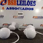 LOTE 559 - 05 CHUVEIROS ELÉTRICOS MARCAS E MODELOS DIVERSOS. (NO ESTADO) ATENÇÃO! FAZER A VISITAÇÃO ANTES DE ARREMATAR, NÃO SABEMOS SE FUNCIONA. LEILÃO NÃO TEM GARANTIA E NEM DEVOLUÇÃO, SUJEITO A POSSÍVEIS AVARIAS VISÍVEIS/OCULTAS E/OU AUSÊNCIA DE COMPONENTES.