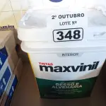LOTE 348 - 01 BALDE DE TINTA MAXIVINIL INTERIORES NA COR FOSCO BRANCO NEVE. (NO ESTADO) ATENÇÃO! FAZER A VISITAÇÃO ANTES DE ARREMATAR, NÃO SABEMOS SE FUNCIONA. LEILÃO NÃO TEM GARANTIA E NEM DEVOLUÇÃO, SUJEITO A POSSÍVEIS AVARIAS VISÍVEIS/OCULTAS E/OU AUSÊNCIA DE COMPONENTES.