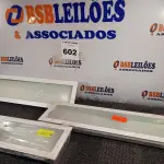 LOTE 602 - 03 LUMINÁRIAS DE EMBUTIR 7806 2X20 EDIBRAZ. (NO ESTADO) ATENÇÃO! FAZER A VISITAÇÃO ANTES DE ARREMATAR, NÃO SABEMOS SE FUNCIONA. LEILÃO NÃO TEM GARANTIA E NEM DEVOLUÇÃO, SUJEITO A POSSÍVEIS AVARIAS VISÍVEIS/OCULTAS E/OU AUSÊNCIA DE COMPONENTES.